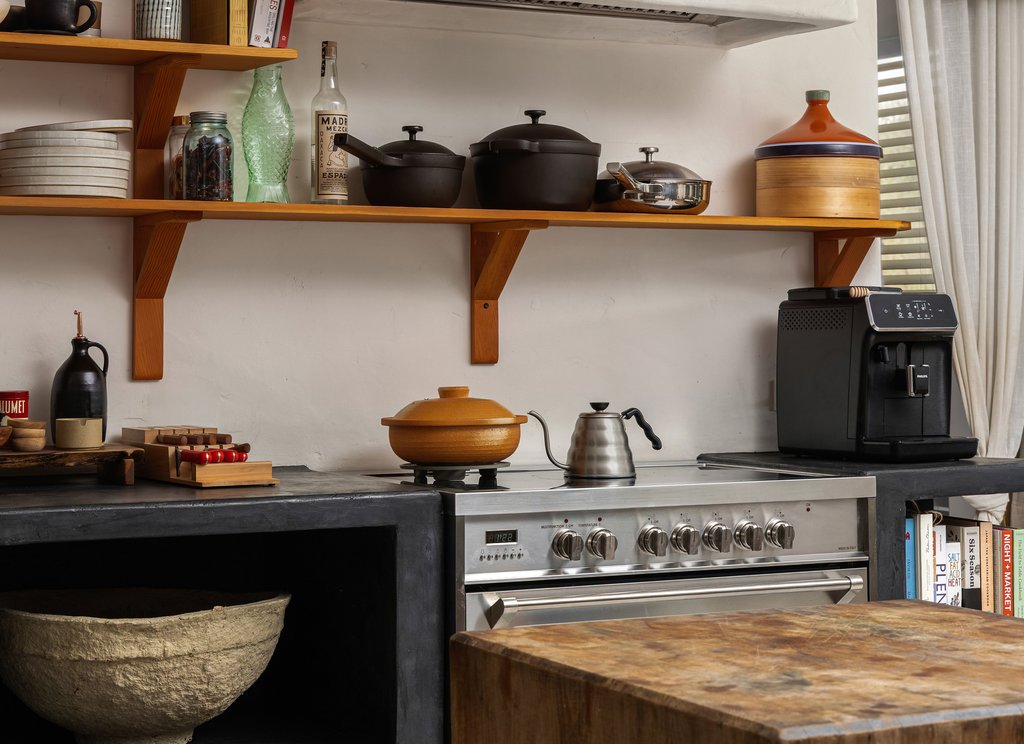 412 Rancho Grande Drive Wimberley, TX 78676 - Photo 4 of 37 Kitchen view of high end stainless steel range oven