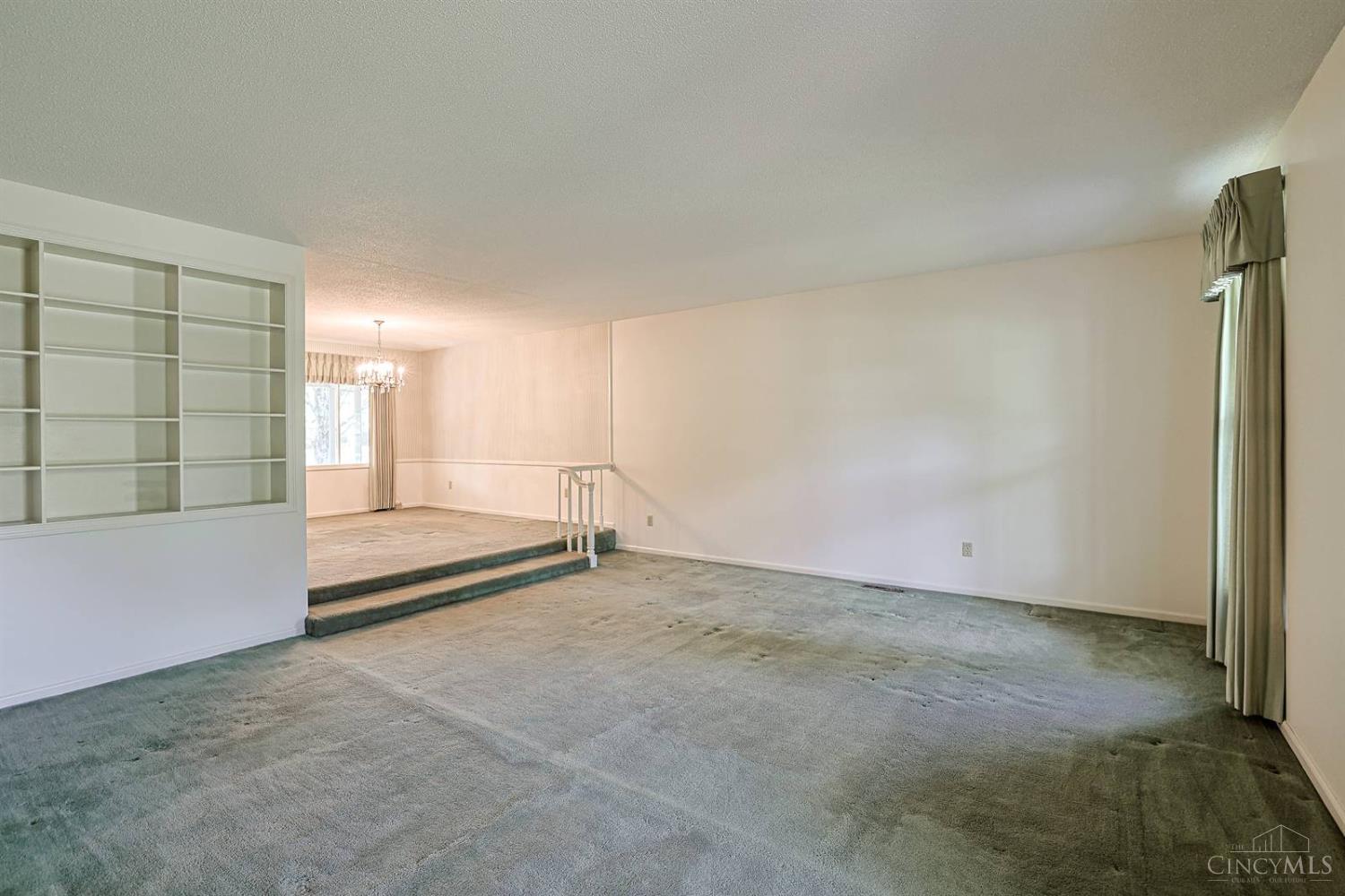 4681 Rose Marie Road Franklin, OH 45005 - Photo 7 of 38