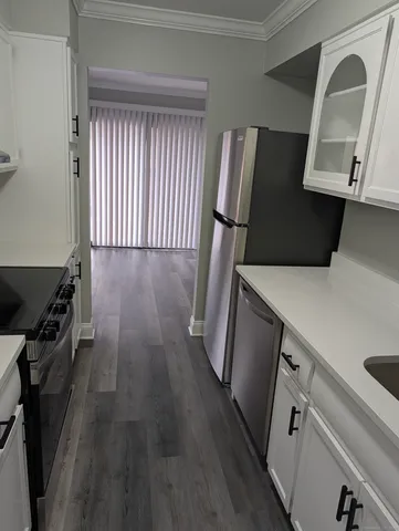 $1,900 | 107 Kennedy Drive, Unit 107, Bridgeport, CT 06606