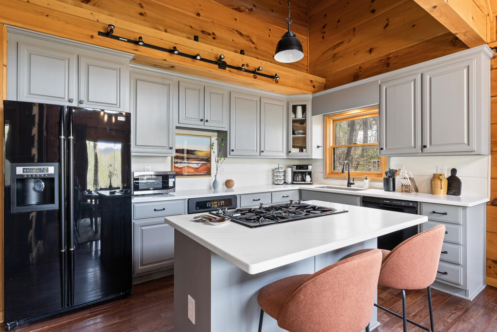 1134 Maggie Chapman Road Blue Ridge, GA 30513 - Photo 7 of 25 Gallery Image 7