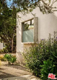 $9,600,000 | 1347 Palms Boulevard, Venice, CA 90291