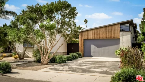 $9,600,000 | 1347 Palms Boulevard, Venice, CA 90291