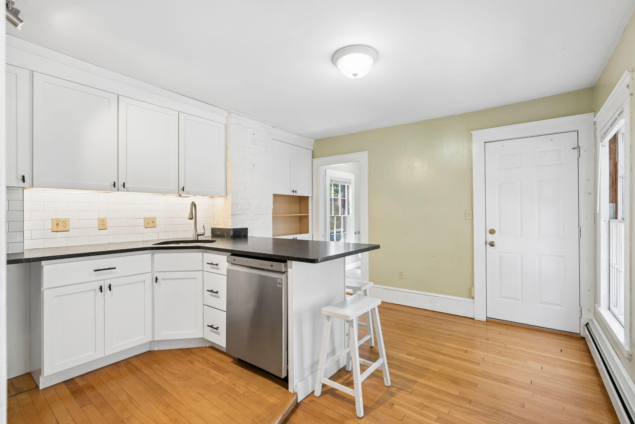 309 Spring Street, Unit 2 Portland, ME 04102 - Photo 6 of 30 Kitchen
