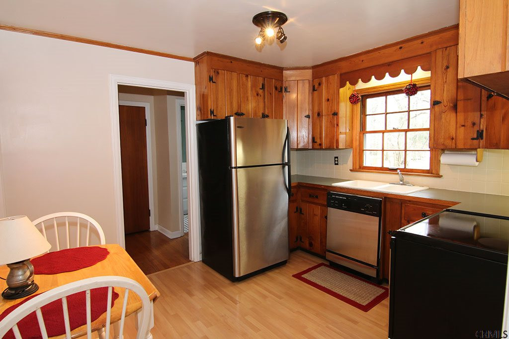 1901 Townsend Road Niskayuna, NY 12309 - Photo 10 of 25 Photo 10