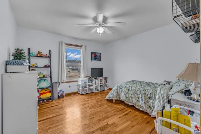 $258,950 | 630 Northwest Shorey Place, Topeka, KS 66608