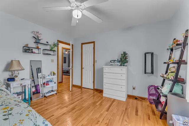 $258,950 | 630 Northwest Shorey Place, Topeka, KS 66608