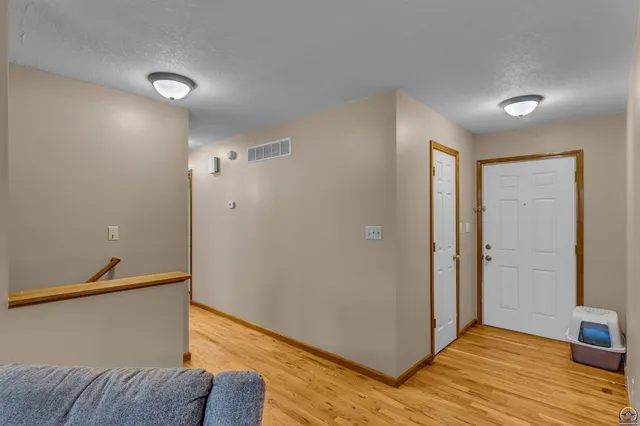 $258,950 | 630 Northwest Shorey Place, Topeka, KS 66608