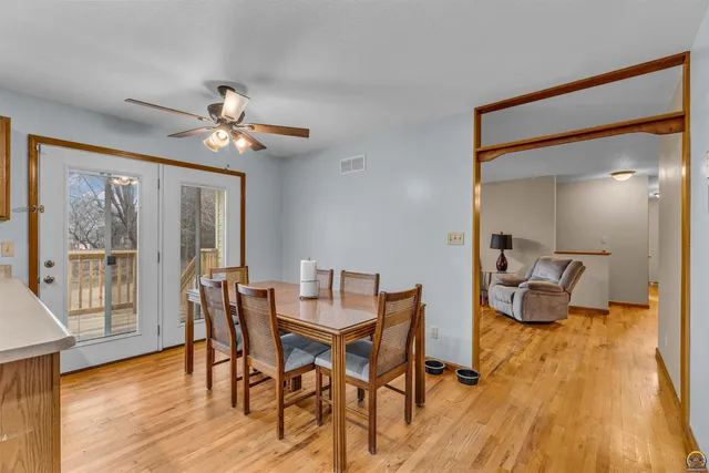 $258,950 | 630 Northwest Shorey Place, Topeka, KS 66608