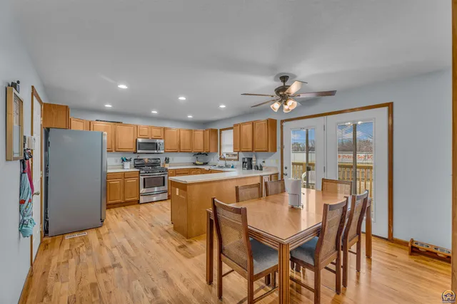 $258,950 | 630 Northwest Shorey Place, Topeka, KS 66608