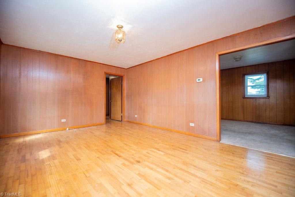 146 Wooten Road Sparta, NC 28675 - Photo 19 of 50 Living Room