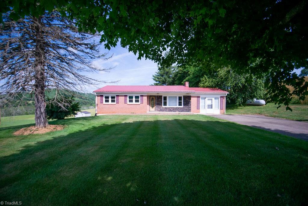 146 Wooten Road Sparta, NC 28675 - Photo 2 of 50 Gallery Image 2