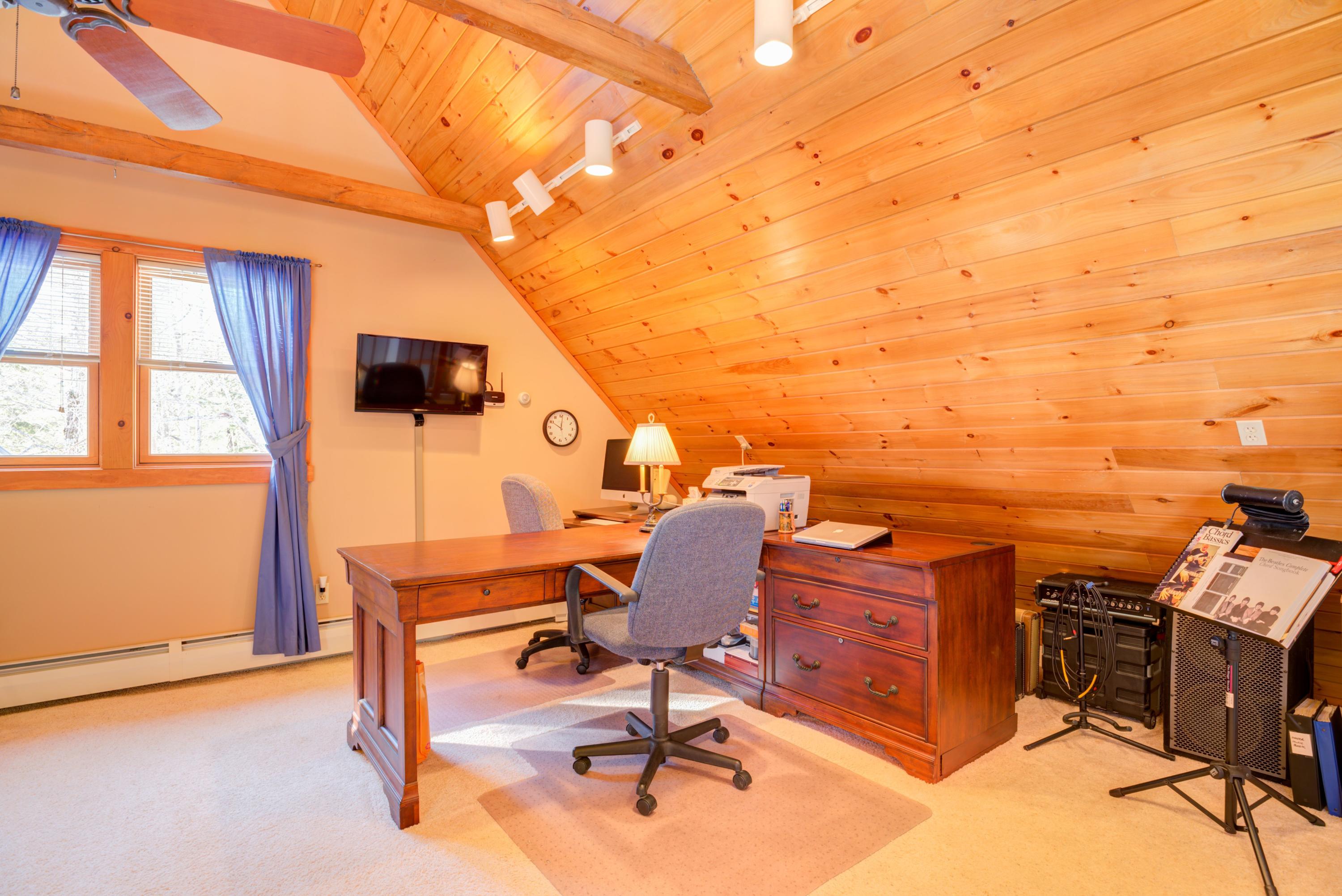 79 Kansas Shores Road Bridgton, ME 04009 - Photo 18 of 38 Loft/office