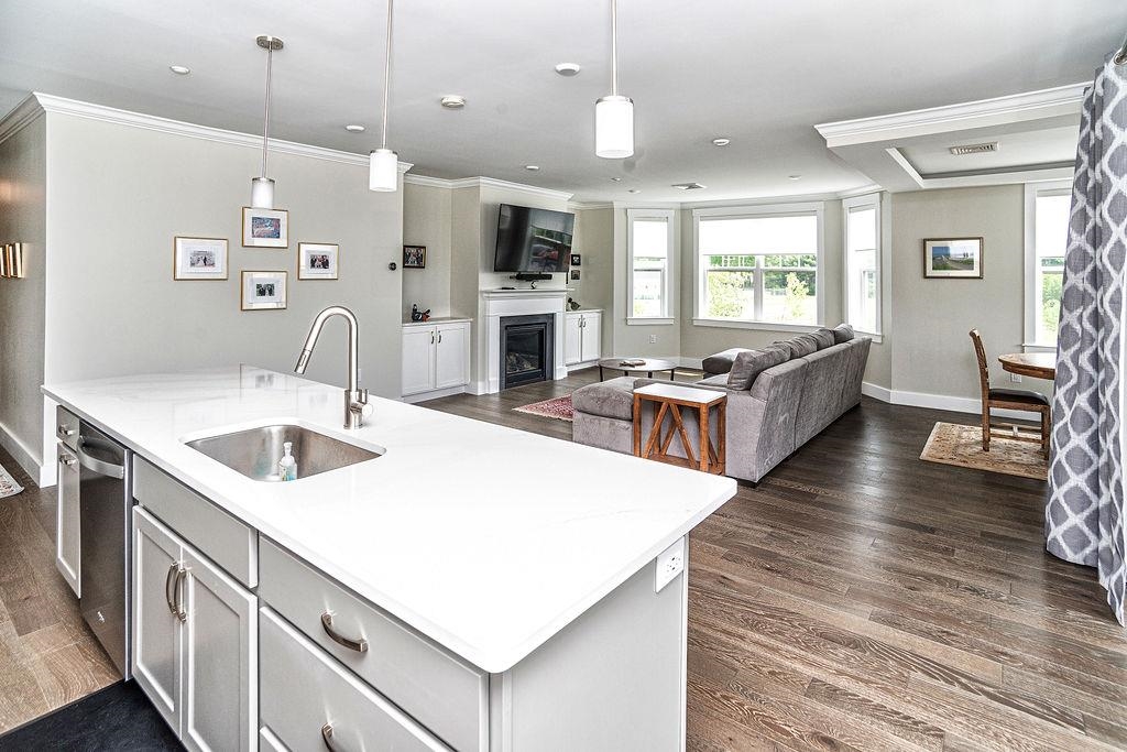 5 Longview Drive, Unit 207 Atkinson, NH 03811 - Photo 15 of 31