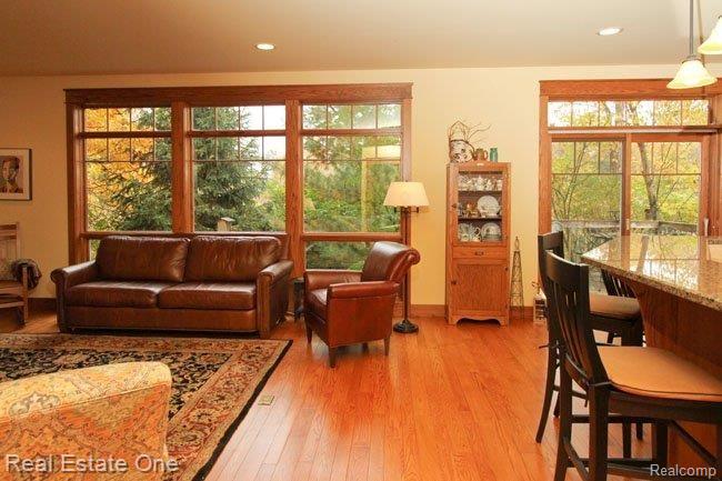 11687 Buno Road Brighton, MI 48114 - Photo 9 of 25 IMG_1347.jpg