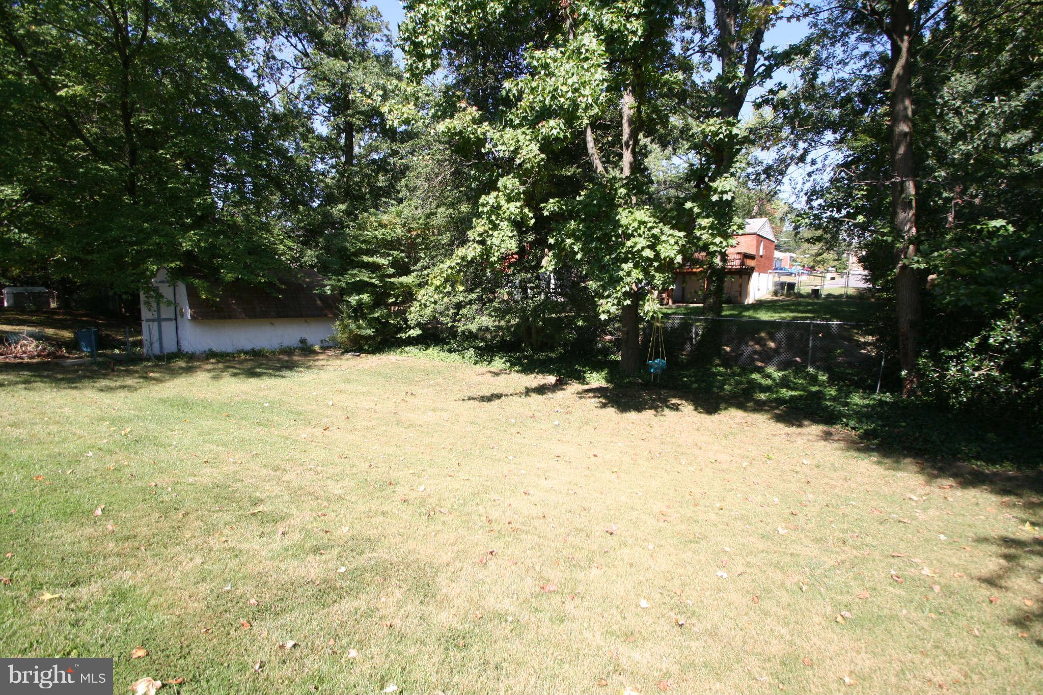 6110 Clinton Way Clinton, MD 20735 - Photo 15 of 16 Exterior (Rear)