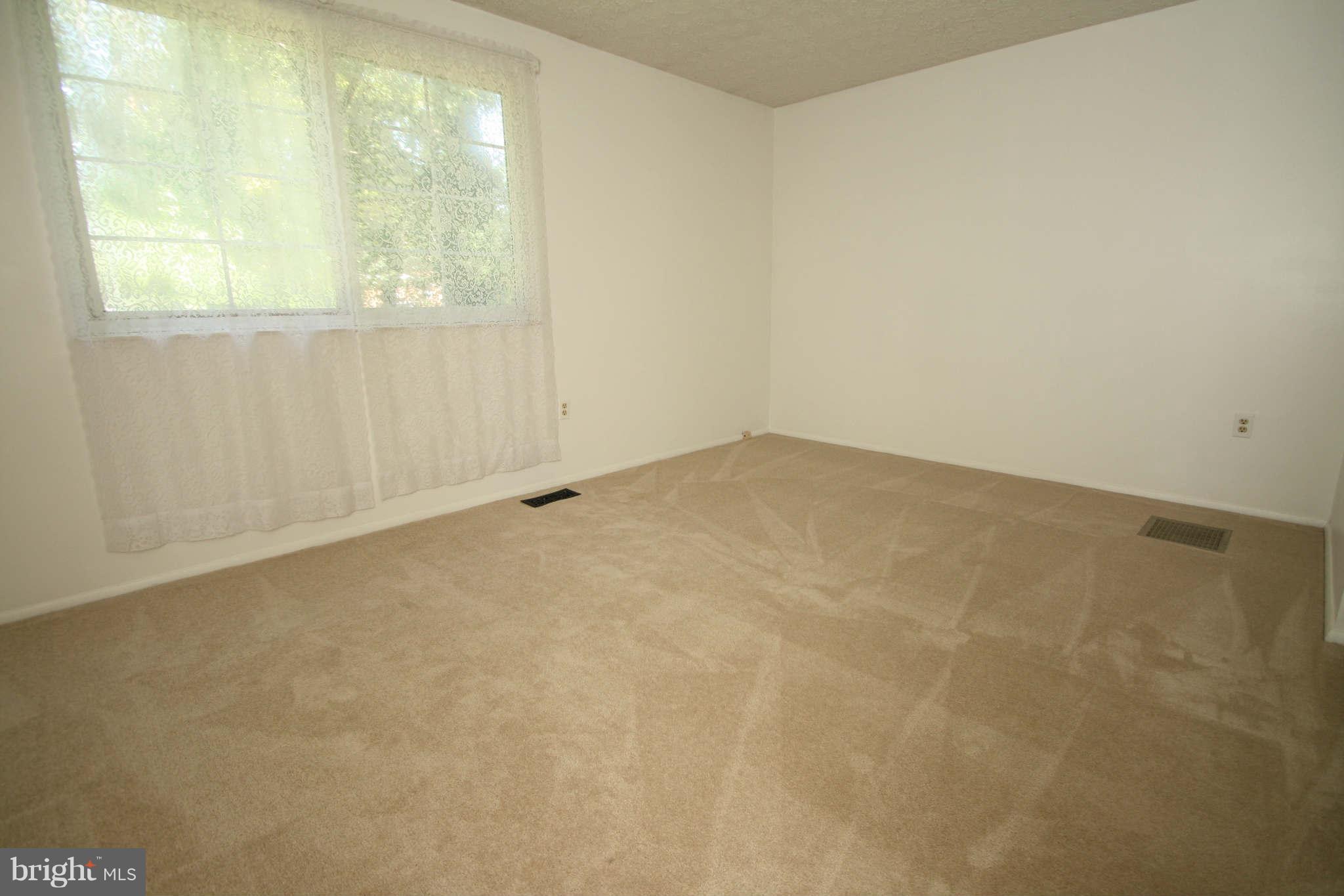 6110 Clinton Way Clinton, MD 20735 - Photo 6 of 16 Bedroom