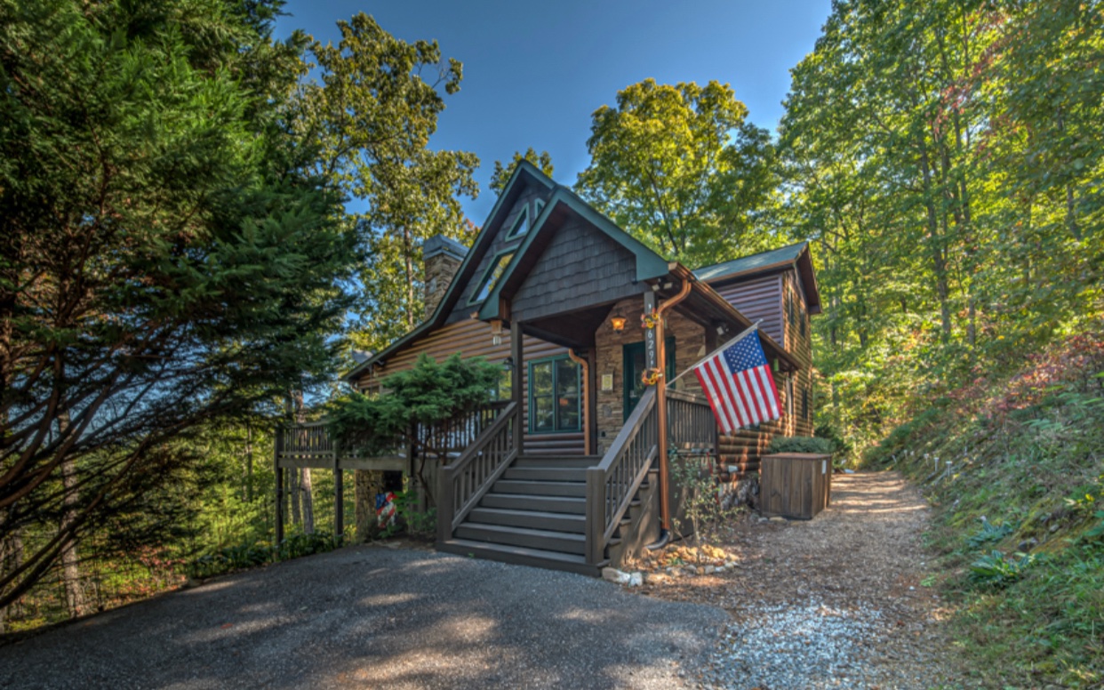 629 Weaver Creek Way Blue Ridge, GA 30513 - Photo 1 of 1 Main View