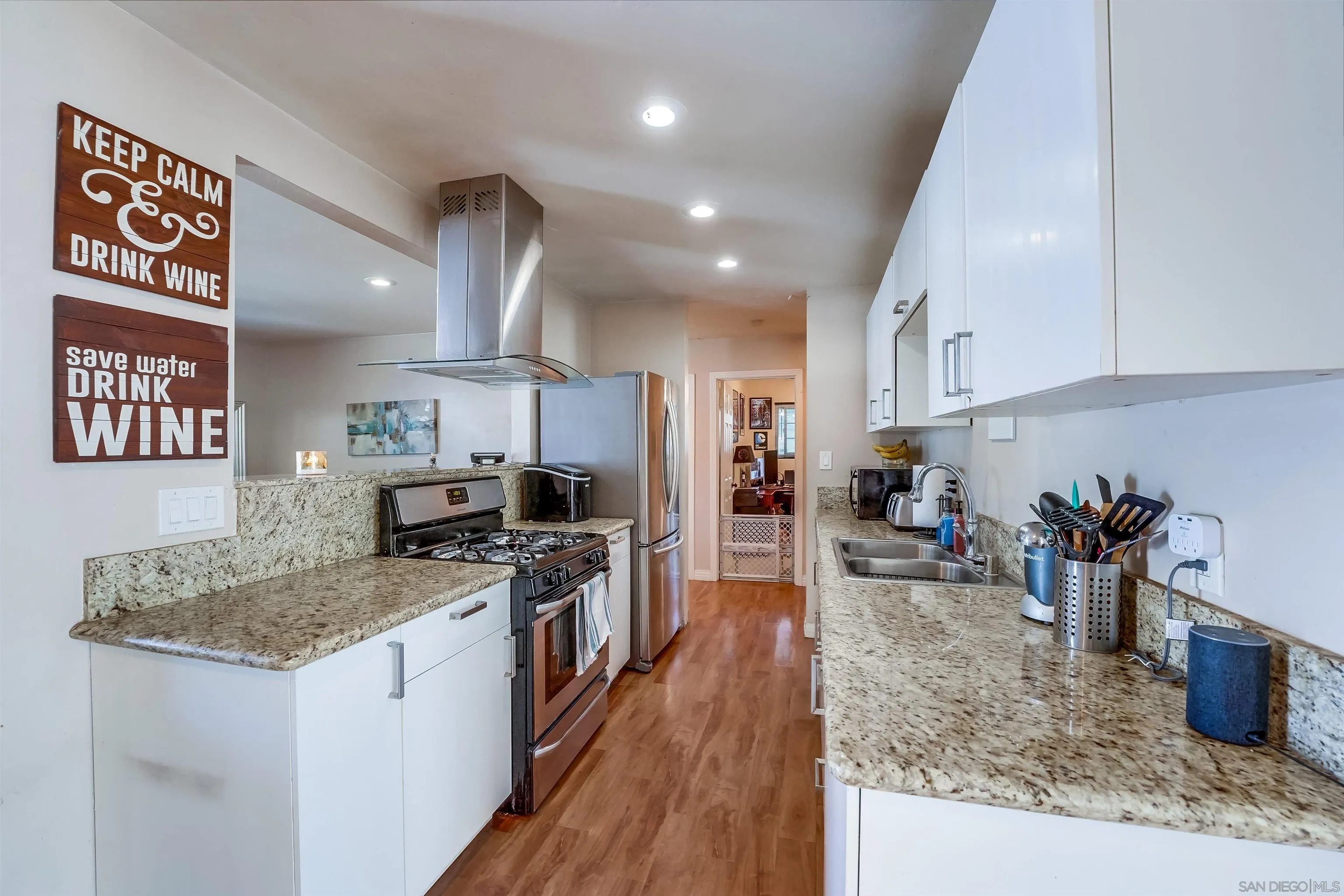 243 Parkbrook Street Spring Valley, CA 91977 - Photo 14 of 49 Gallery Image 14