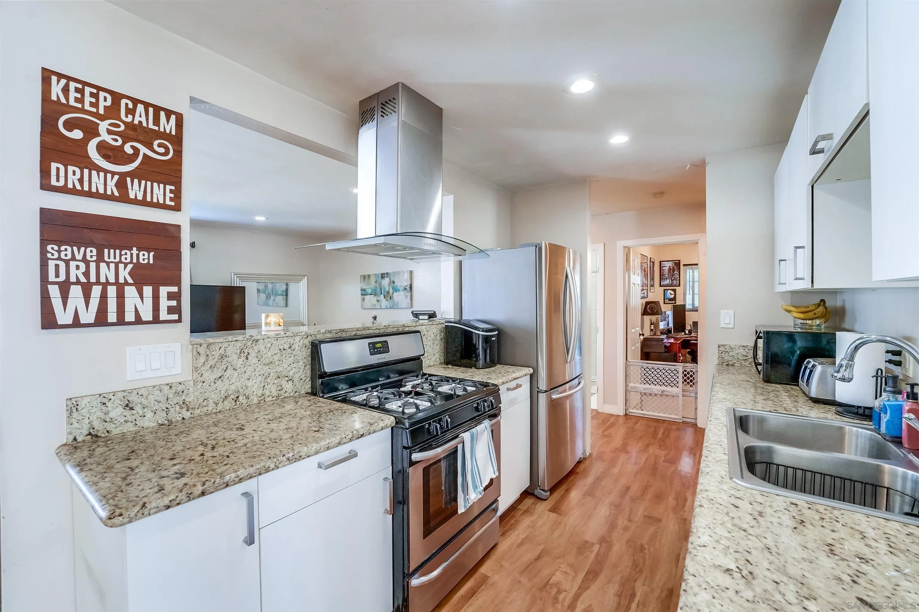 243 Parkbrook Street Spring Valley, CA 91977 - Photo 18 of 49 Gallery Image 18