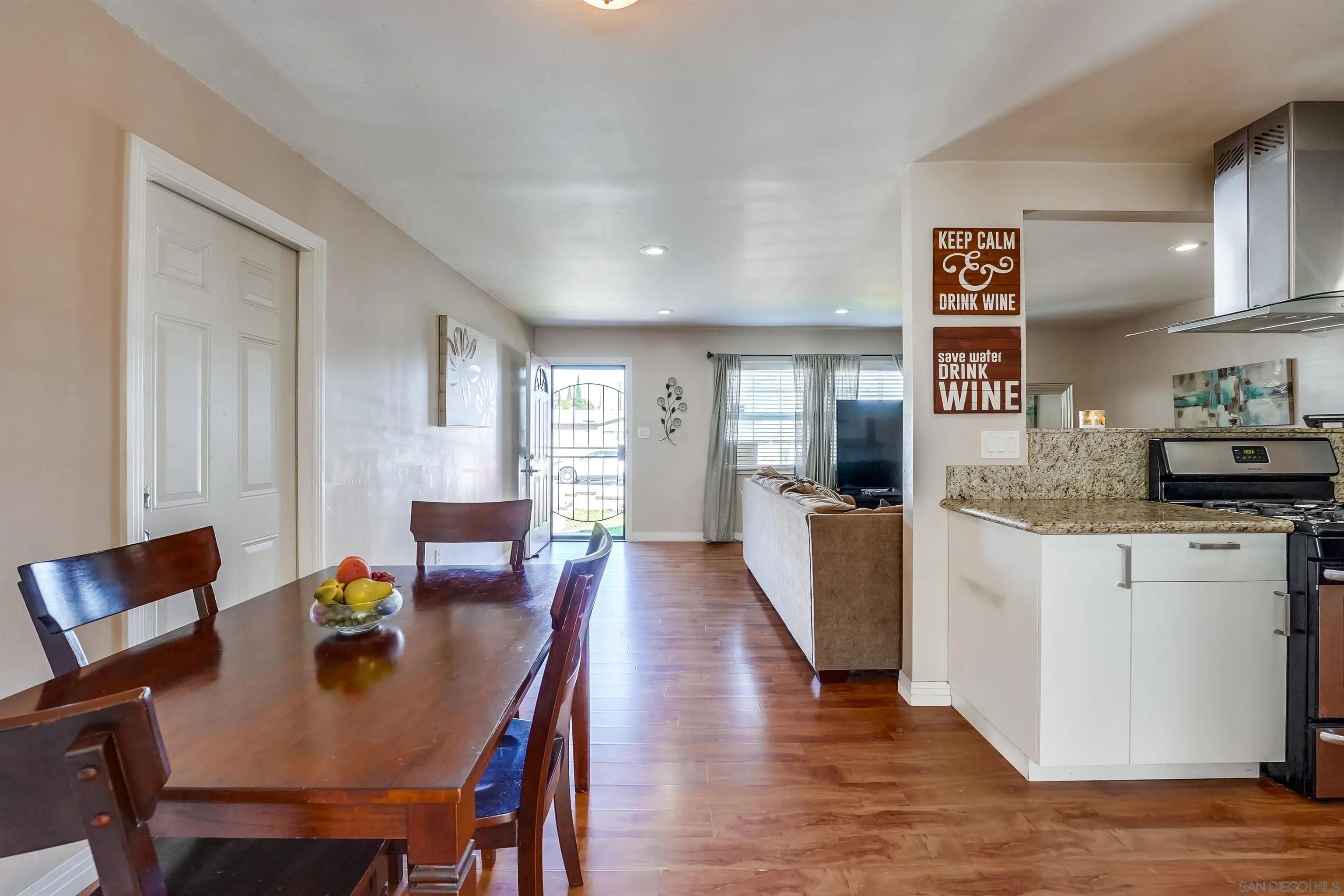 243 Parkbrook Street Spring Valley, CA 91977 - Photo 22 of 49 Gallery Image 22