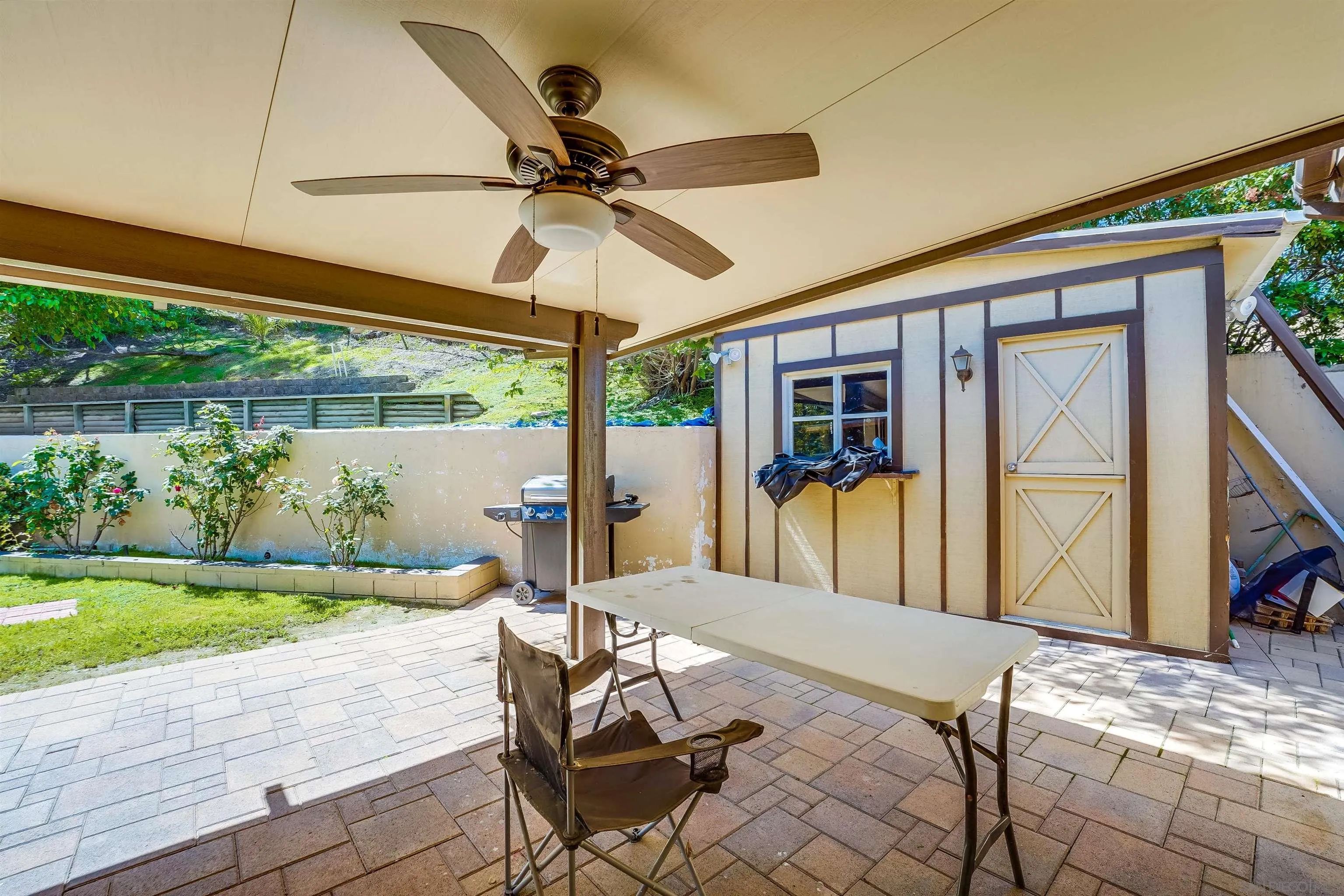 243 Parkbrook Street Spring Valley, CA 91977 - Photo 39 of 49 Gallery Image 39