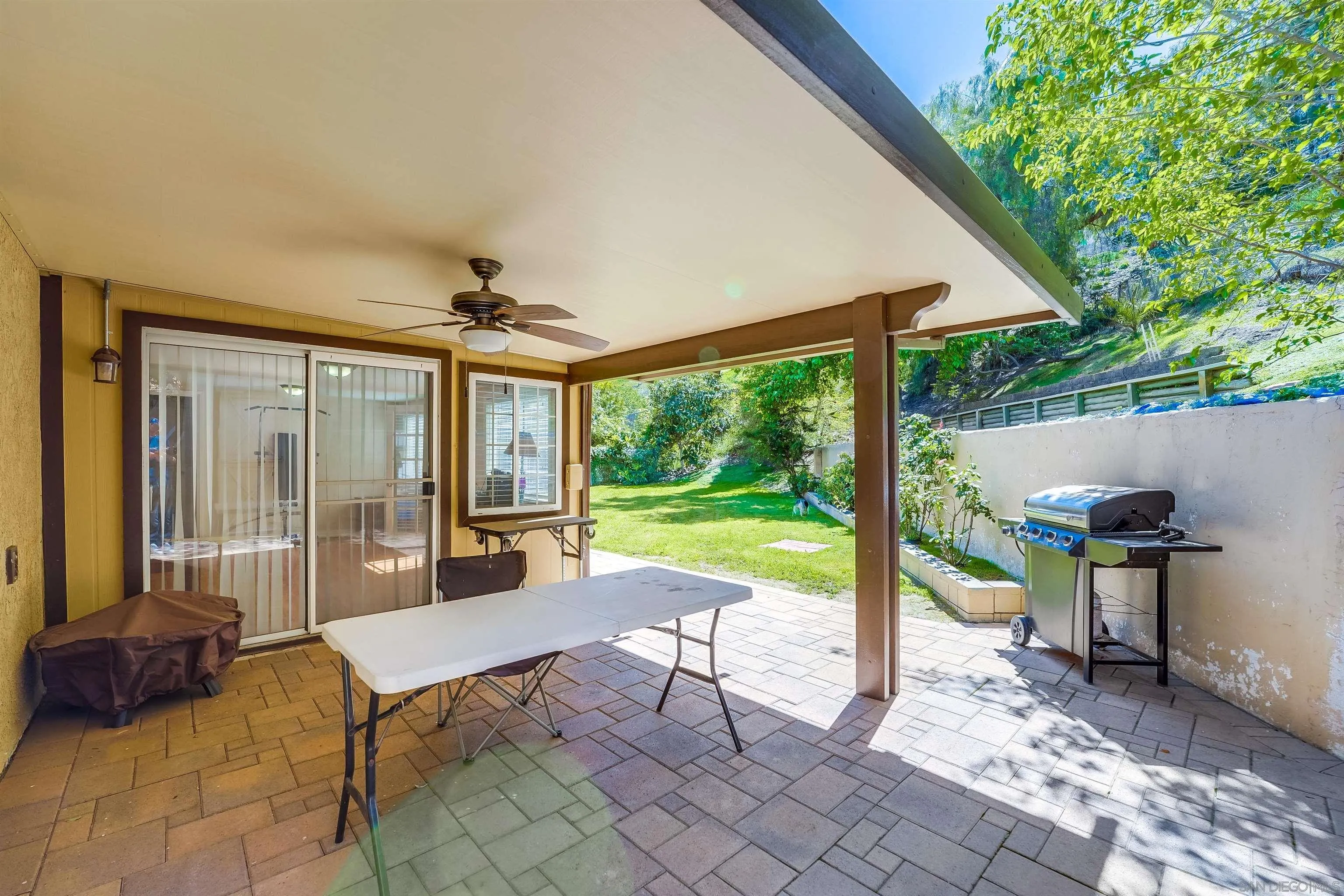 243 Parkbrook Street Spring Valley, CA 91977 - Photo 40 of 49 Gallery Image 40