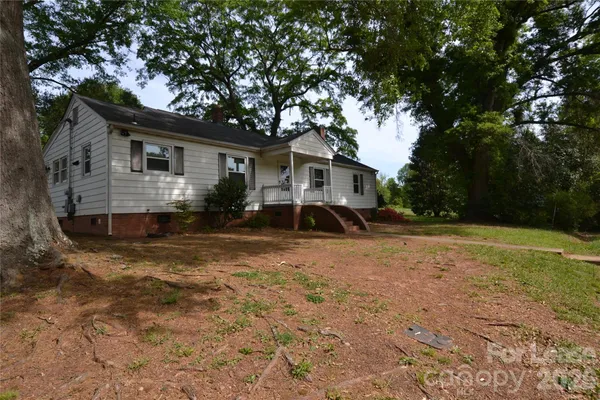 $1,750 | 204 Excelsior Street, Belmont, NC 28012