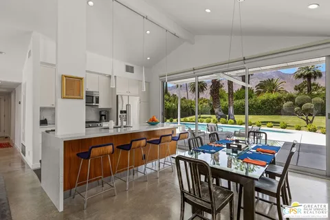 $1,095,000 | 541 North Cantera Circle, Palm Springs, CA 92262