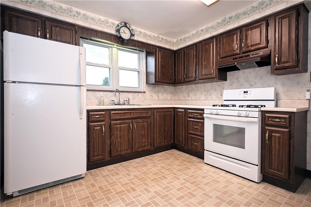 2105 Ridge Road McKeesport, PA 15135 - Photo 12 of 44