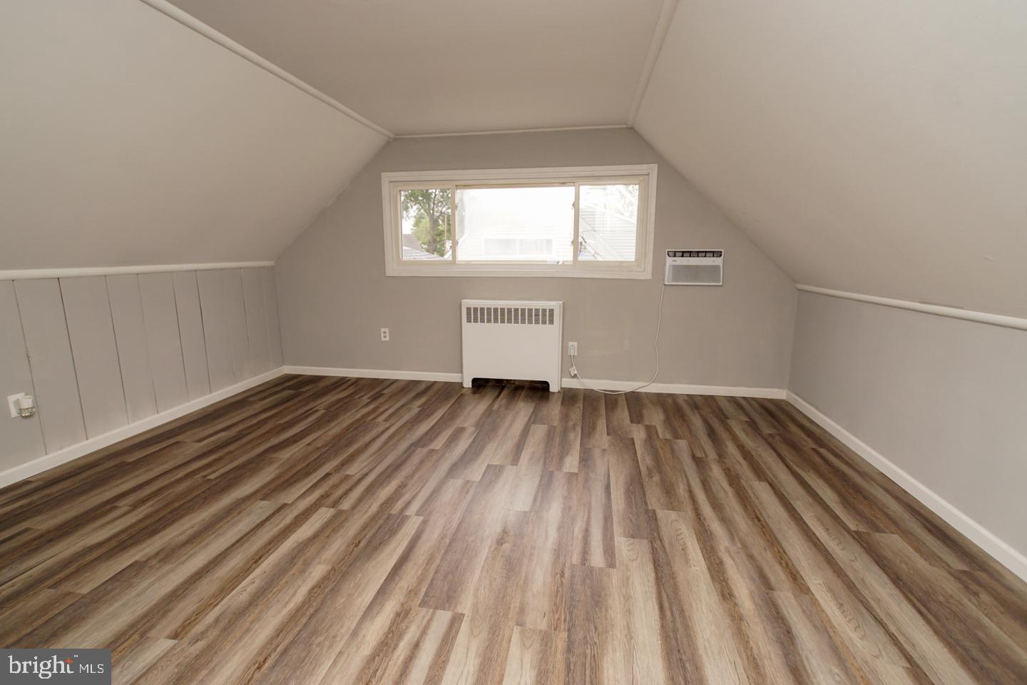52 Island Road Levittown, PA 19057 - Photo 8 of 18 Gallery Image 8