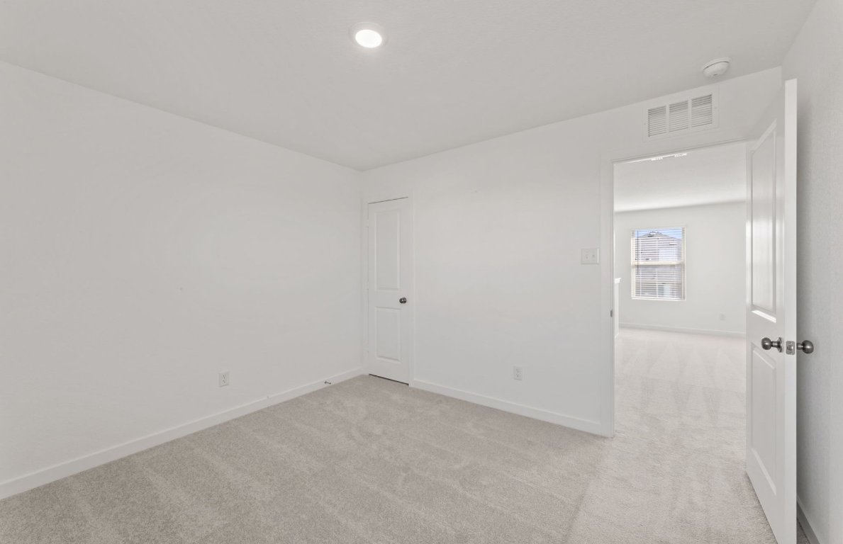 401 The Duke Drive Jarrell, TX 76537 - Photo 19 of 25 a view of room