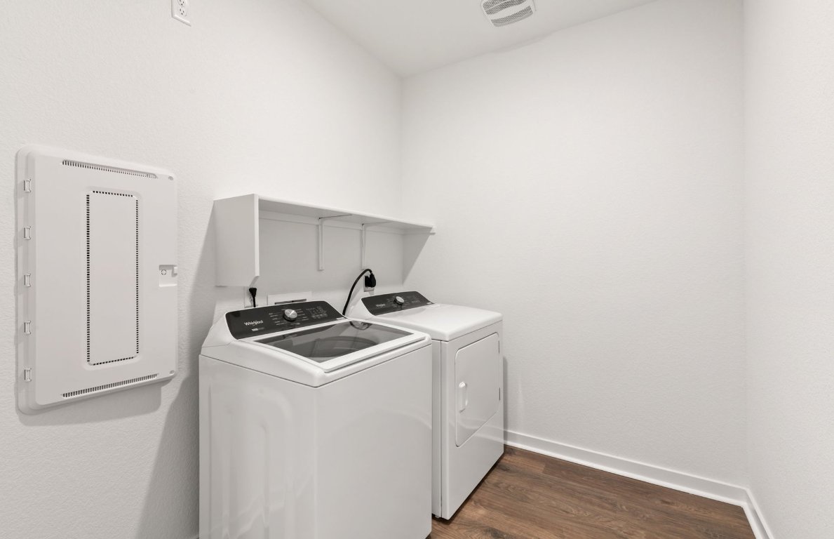 401 The Duke Drive Jarrell, TX 76537 - Photo 20 of 25 a utility room with dryer and washer