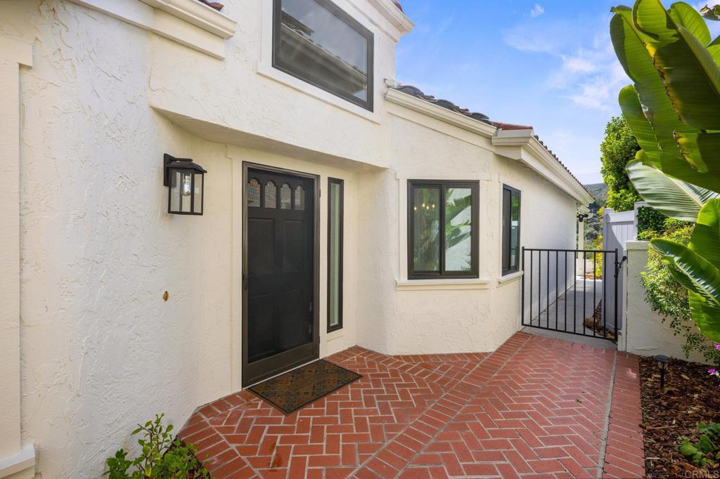 29086 Laurel Valley Drive Vista, CA 92084 - Photo 3 of 39 a balcony view with a entryway