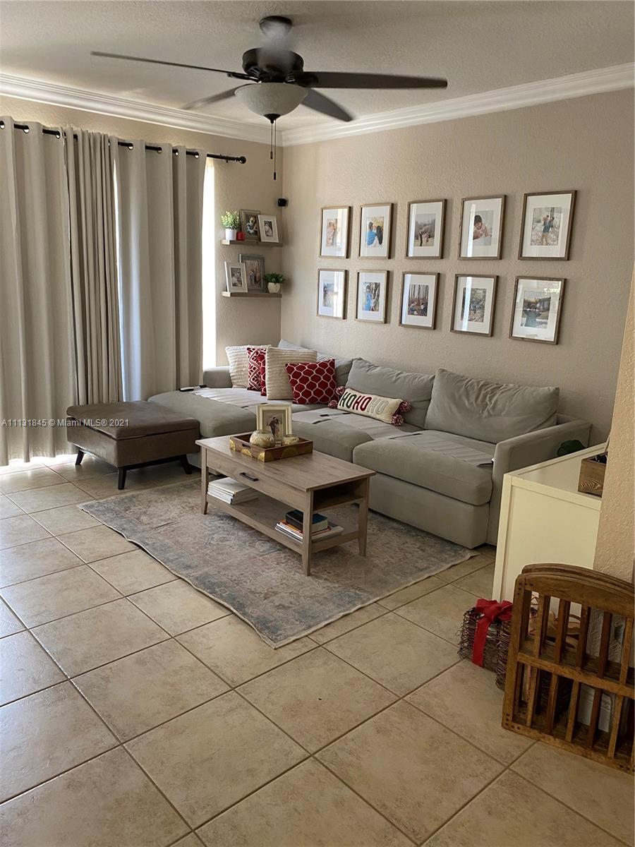 835 Southwest 154th Path, Unit 835 Miami, FL 33194 - Photo 6 of 7 Gallery Image 6