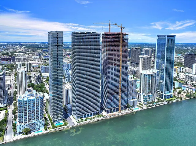 $3,900,000 | 700 Northeast 24th Street, Unit 4507, Miami, FL 33137