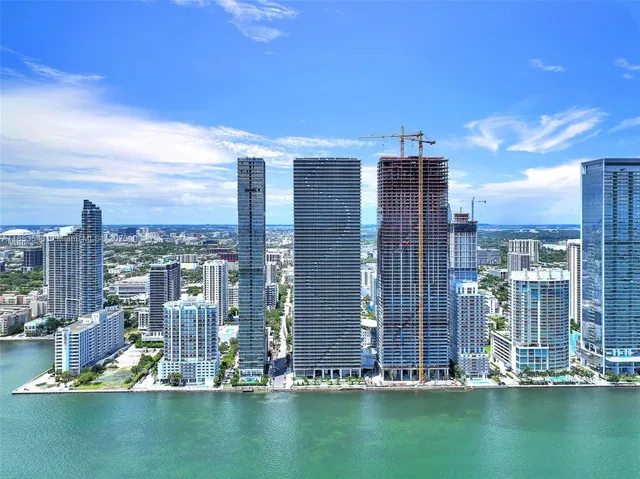 $3,900,000 | 700 Northeast 24th Street, Unit 4507, Miami, FL 33137