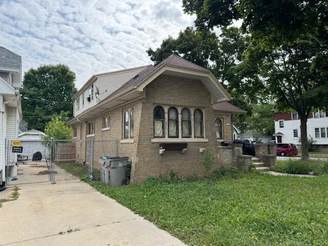 $189,900 | 2902 North 57th Street, Unit 2902A, Milwaukee, WI 53210