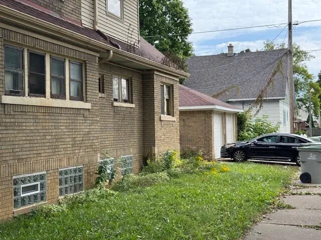 $189,900 | 2902 North 57th Street, Unit 2902A, Milwaukee, WI 53210