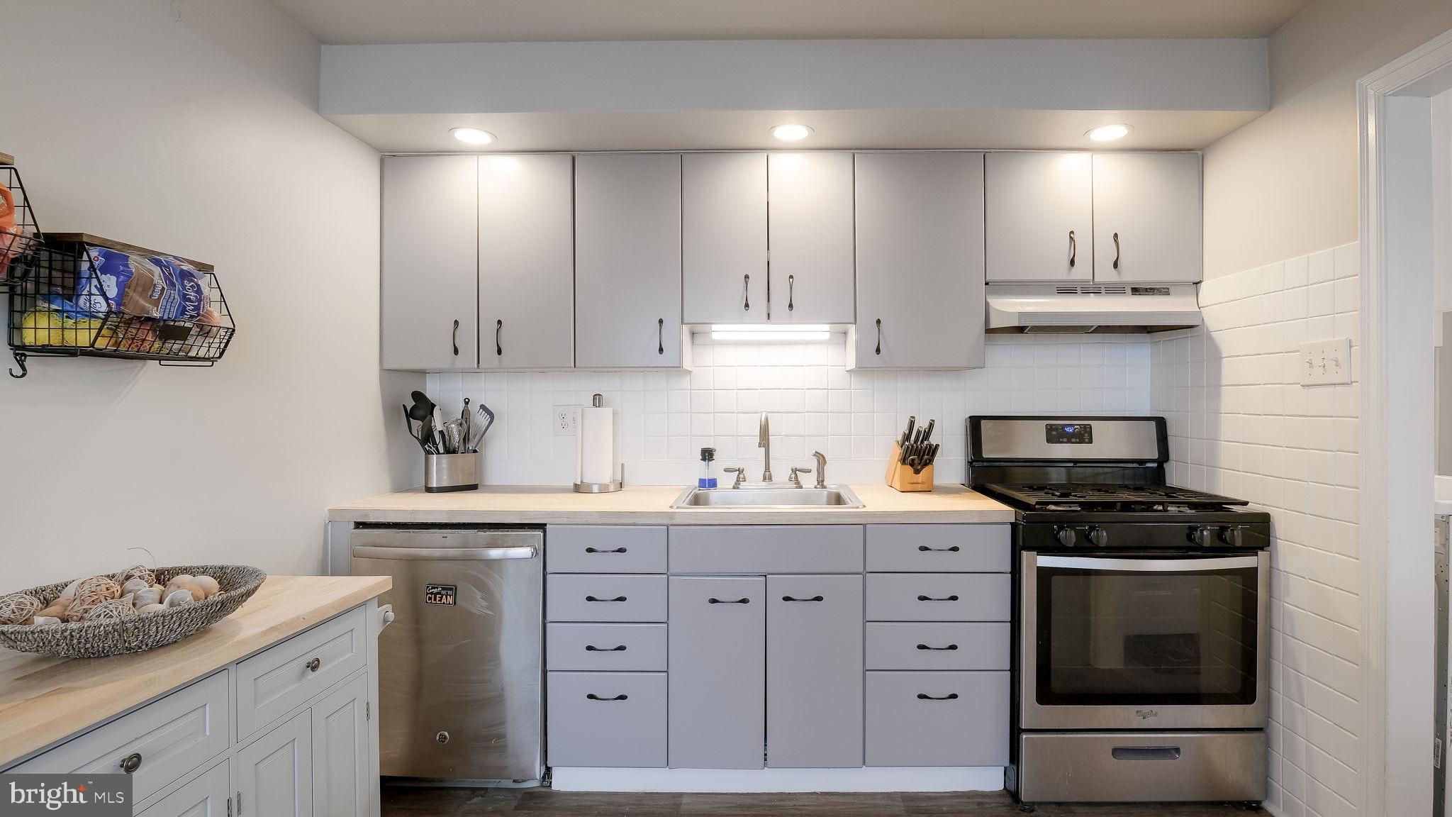 437 Newton Road Hatboro, PA 19040 - Photo 8 of 28