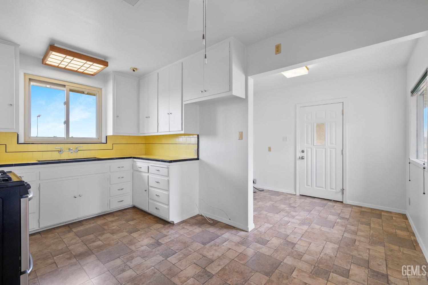 Undisclosed Address Bakersfield, CA 93307 - Photo 13 of 42