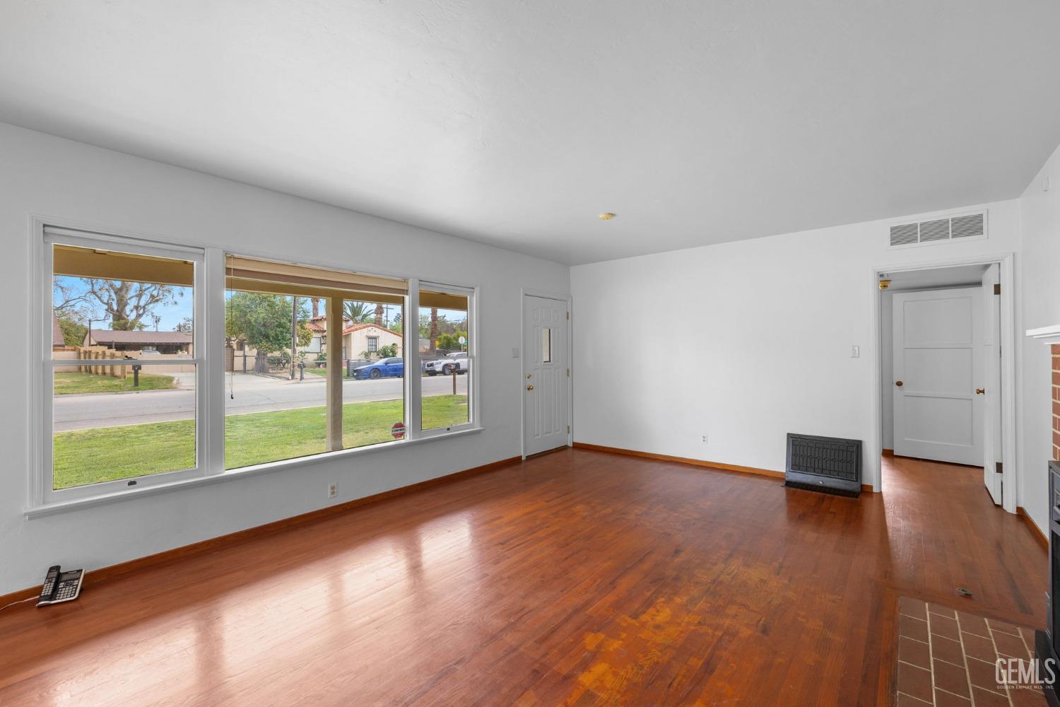 Undisclosed Address Bakersfield, CA 93307 - Photo 8 of 42