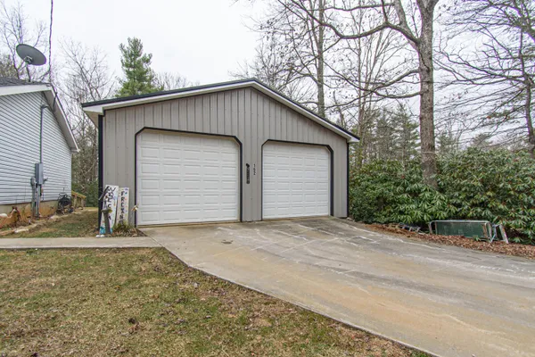 $299,000 | 162 Mountain Laurel Way Northeast, Check, VA 24072