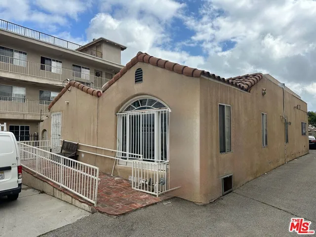 $1,399,000 | 7304 Canby Avenue, Reseda, CA 91335