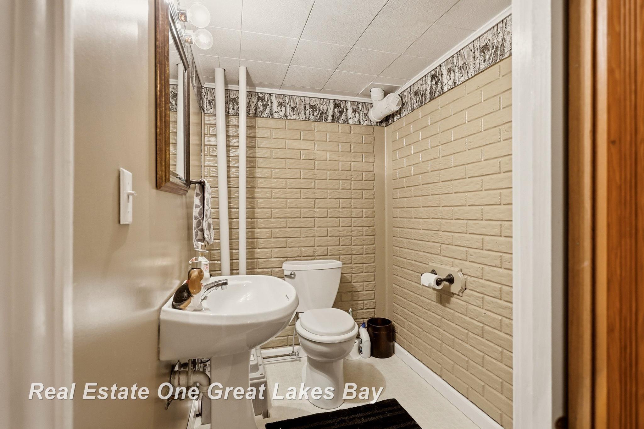 2530 North River Road Saginaw, MI 48609 - Photo 44 of 90