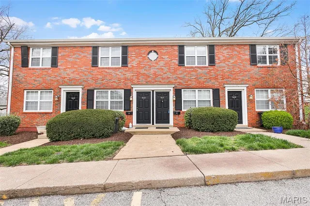 $145,000 | 1631 East Swan Circle, St. Louis, MO 63144