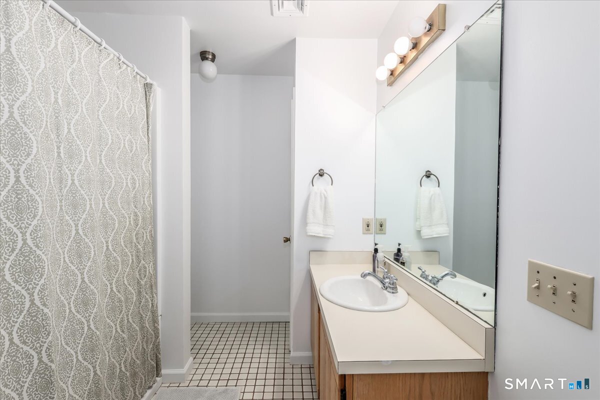 81 Quarry Village Road, Unit 81 Cheshire, CT 06410 - Photo 18 of 30