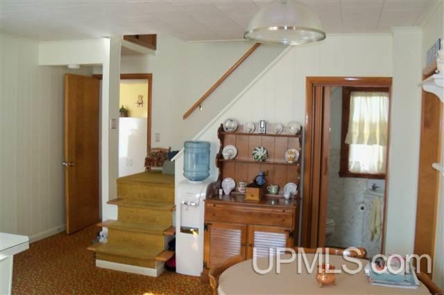 333 West Division Street Ishpeming, MI 49849 - Photo 9 of 21