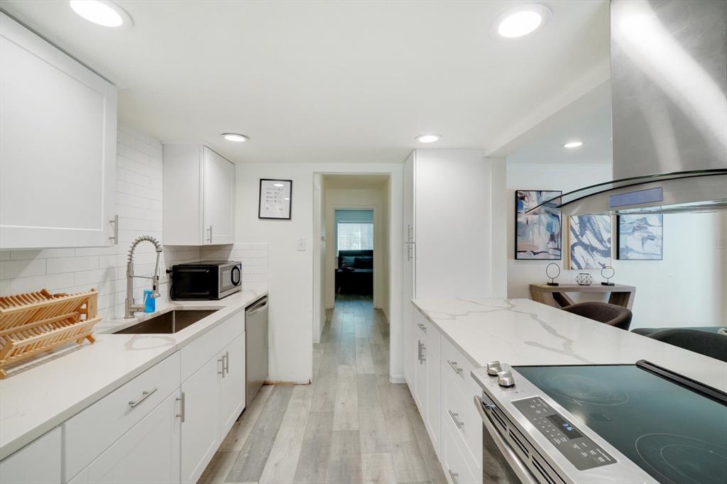 742 Austrian Road Grand Prairie, TX 75050 - Photo 13 of 38