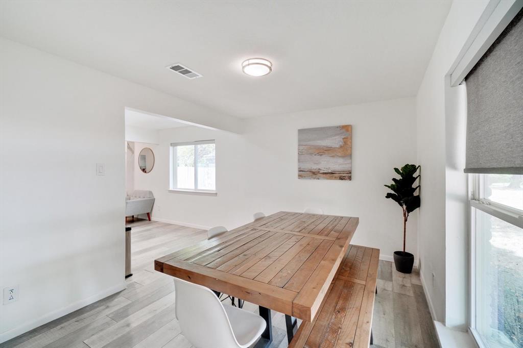 742 Austrian Road Grand Prairie, TX 75050 - Photo 14 of 38