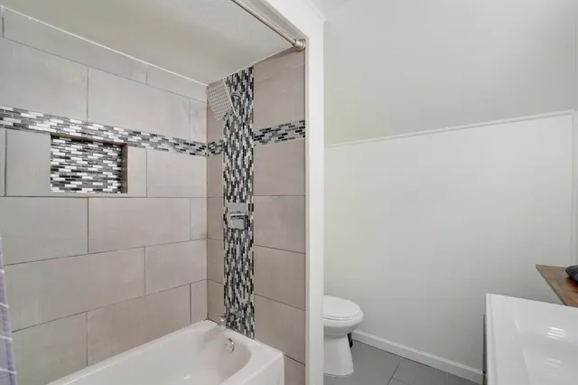 $2,900 | 742 Austrian Road, Grand Prairie, TX 75050